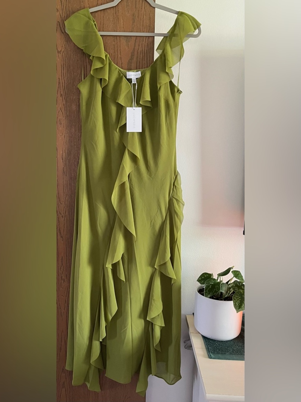 NWT Lucy Paris Leilina Ruffle Dress in Macaw Green Size Medium